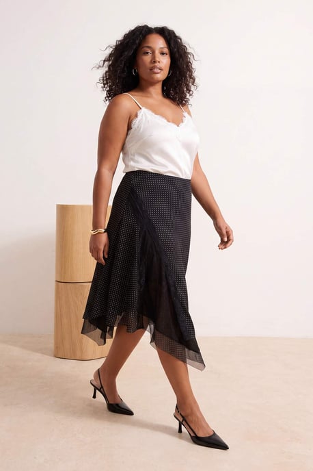Trendyol Curve Dam Svart Rutig Midi Asymmetrisk Plus size Kjolar - Image 2