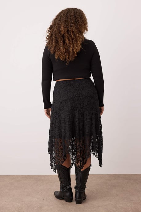 Trendyol Curve Dam Svart Enfärgad Midi Asymmetrisk Plus size Kjolar - Image 5