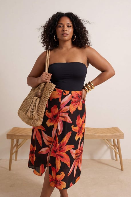 Trendyol Curve Dam Svart Blommig Midi Plus size Kjolar - Image 1