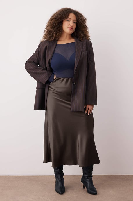 Trendyol Curve Dam Brun Enfärgad Midi Plus size Kjolar - Image 6