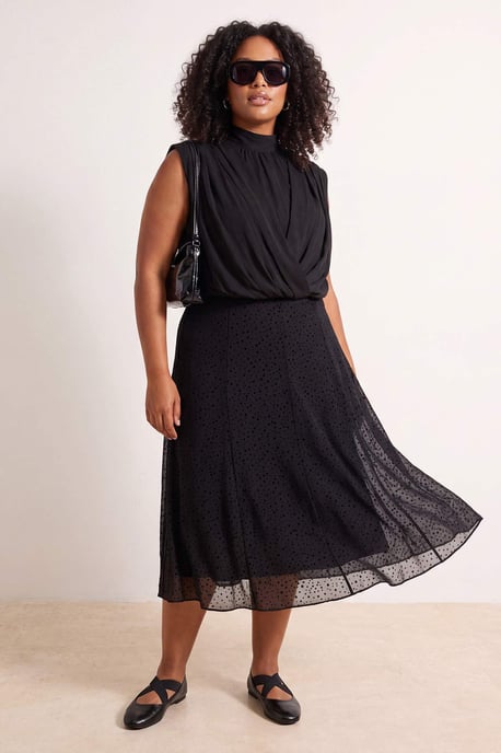 Trendyol Curve Dam Svart Rutig Midi Plus size Kjolar - Image 6