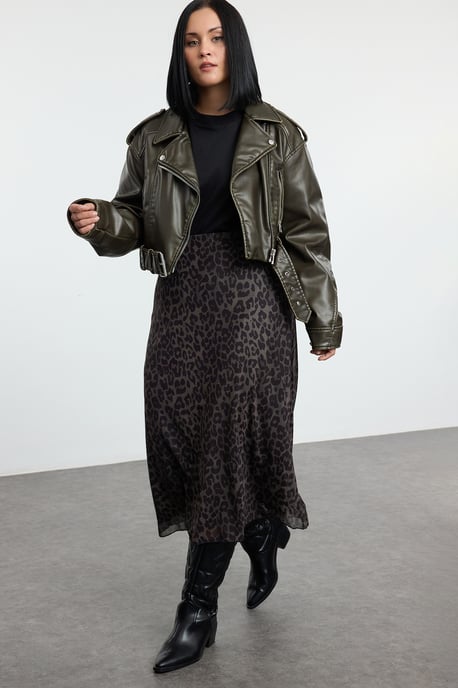 Trendyol Curve Dam Khaki Djurmönster Midi A-linje Plus size Kjolar - Image 5