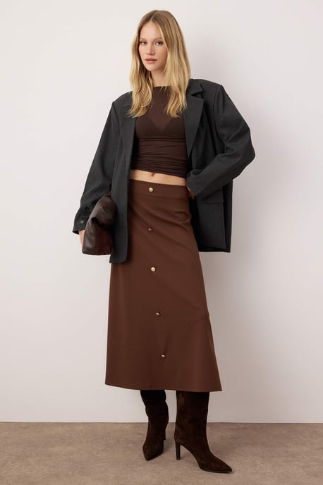 TRENDYOLMİLLA Women's Brown Plain Midi Waist Elastic Skater Skirts - Image 1