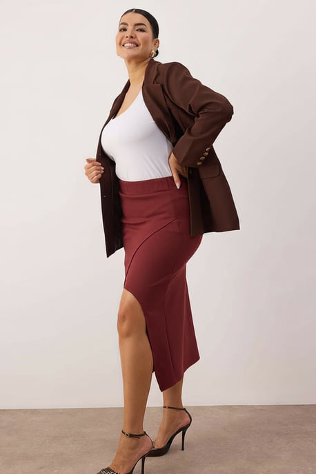 Trendyol Curve Dam Vinröd Enfärgad Midi Penn kjol Plus size Kjolar - Image 4
