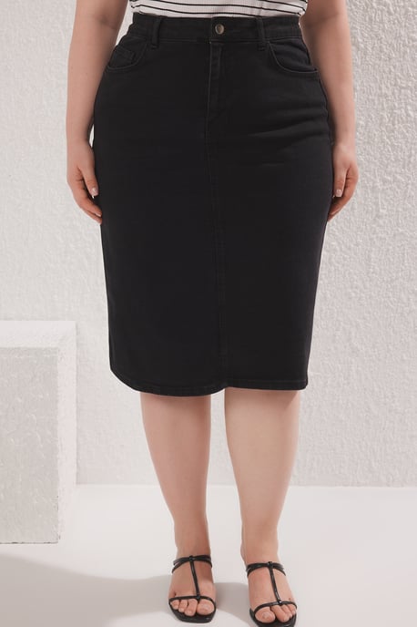 Trendyol Curve Dam Svart Enfärgad Kort / Mini Penn kjol Penn kjol Plus size Kjolar - Image 2