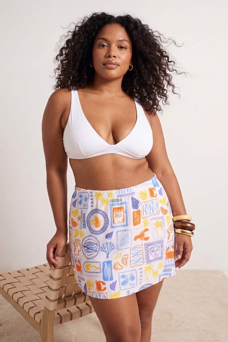 Trendyol Curve Dam Flerfärgad Blommig Kort / Mini Utsvängd kjol Plus size Kjolar - Image 1