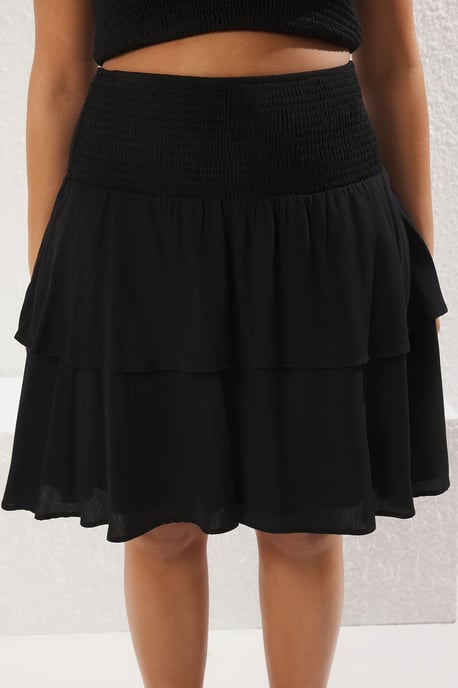 Trendyol Curve Dam Svart Enfärgad Kort / Mini Volangfåll Plus size Kjolar - Image 2