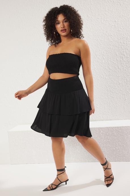 Trendyol Curve Dam Svart Enfärgad Kort / Mini Volangfåll Plus size Kjolar - Image 6