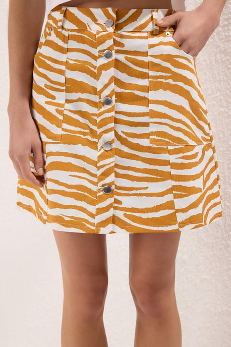 TRENDYOLMİLLA Women's Yellow Animal print Short / Mini A-line A-line Skirts - Image 2