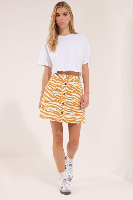 TRENDYOLMİLLA Women's Yellow Animal print Short / Mini A-line A-line Skirts - Image 4