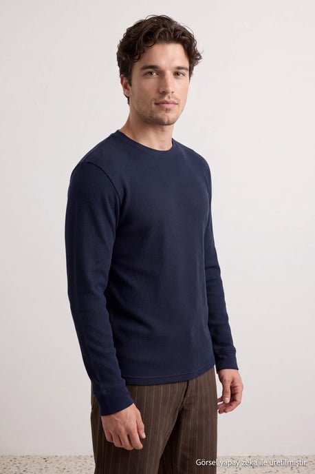 TRENDYOL MAN Men's Dark blue Plain Long Regular fit Sweatshirts - Image 2