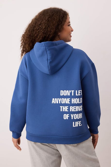 Trendyol Curve Dam Blå Slogan Lång Oversize Plus size Sweatshirts - Image 1