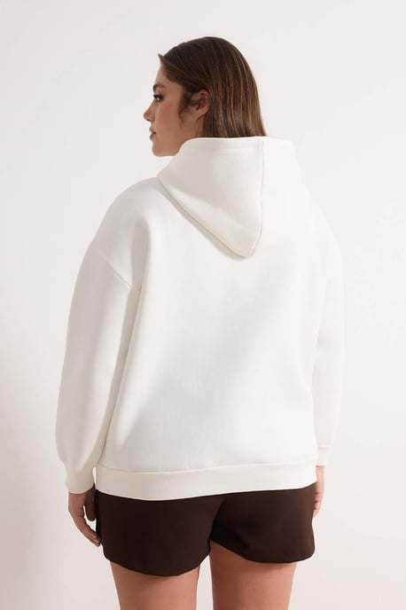 Trendyol Curve Dam Ecru Djurmönster Lång Oversize Plus size Sweatshirts - Image 3