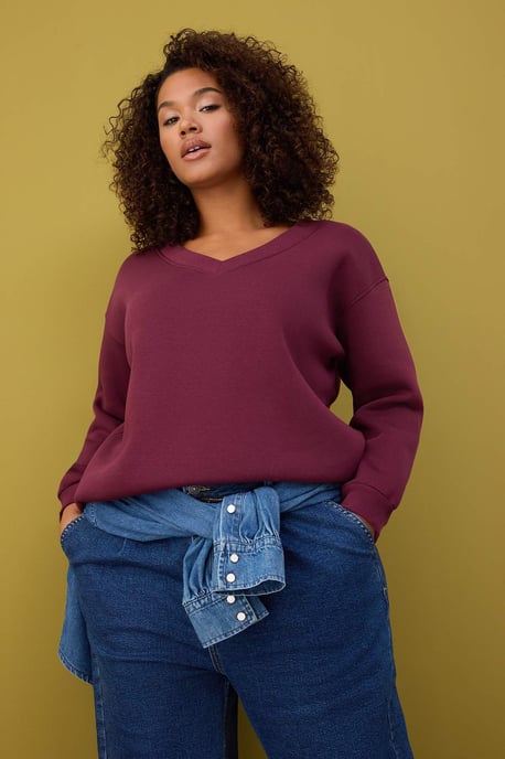 Trendyol Curve Dam Vinröd Enfärgad Lång Relaxed fit Plus size Sweatshirts - Image 4