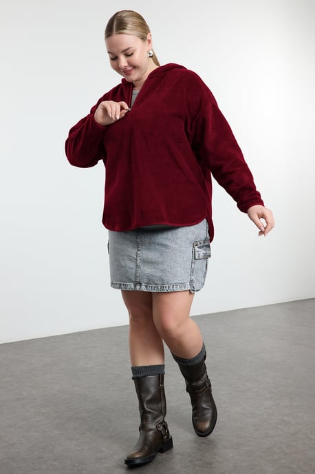 Trendyol Curve Dam Vinröd Enfärgad Lång Oversize Plus size Sweatshirts - Image 6