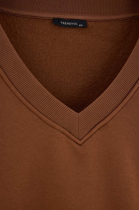 Trendyol Curve Dam Brun Enfärgad Lång Relaxed fit Plus size Sweatshirts - Image 3