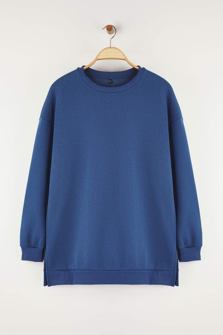 Trendyol Curve Dam Mörkblå Enfärgad Lång Oversize Plus size Sweatshirts - Image 4