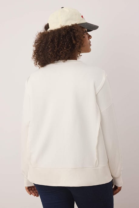 Trendyol Curve Dam Ecru Slogan Lång Relaxed fit Plus size Sweatshirts - Image 3