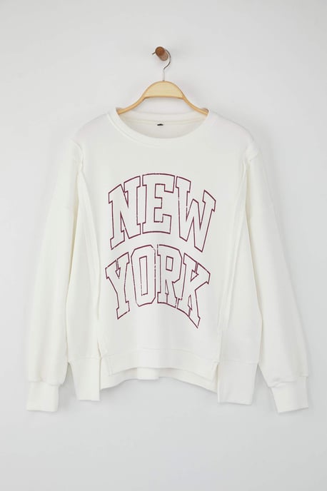 Trendyol Curve Dam Ecru Slogan Lång Relaxed fit Plus size Sweatshirts - Image 4