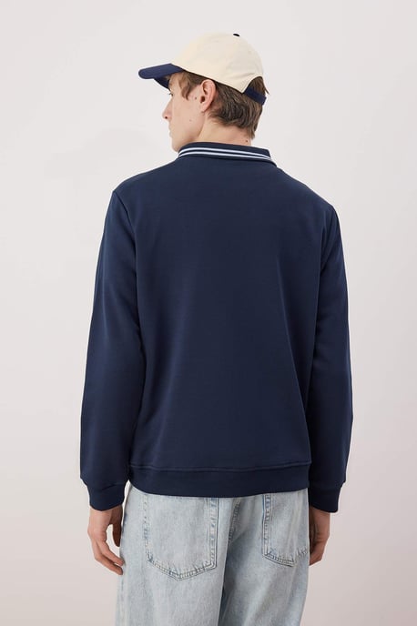 TRENDYOL MAN Men's Dark blue Plain Long Regular fit Sweatshirts - Image 3