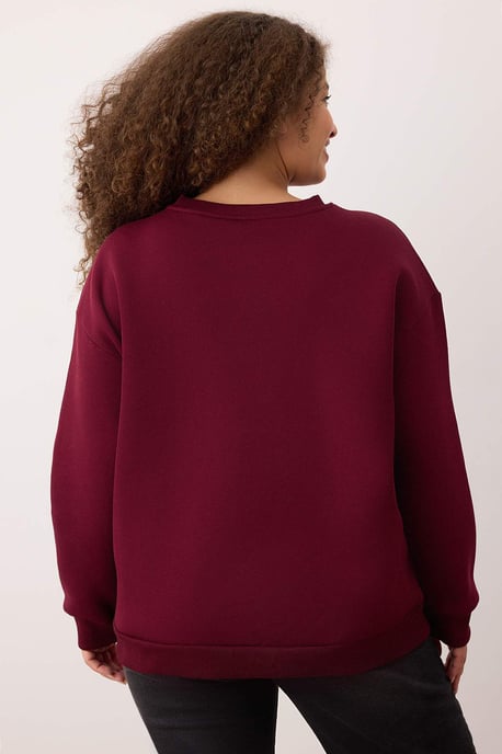 Trendyol Curve Dam Vinröd Slogan Lång Oversize Plus size Sweatshirts - Image 3