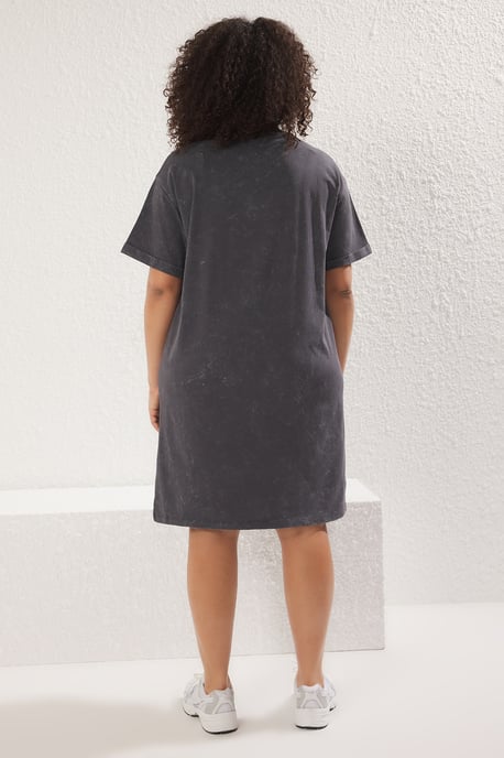 Trendyol Curve Dam Grå Enfärgad Kort / Mini Kort Casual T-shirt Klänning Plus size Klänning - Image 4
