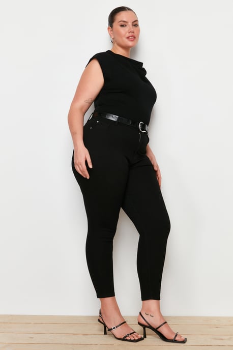 Trendyol Curve Dam Svart Enfärgad Skinny Hög midja Plus size Jeans - Image 2