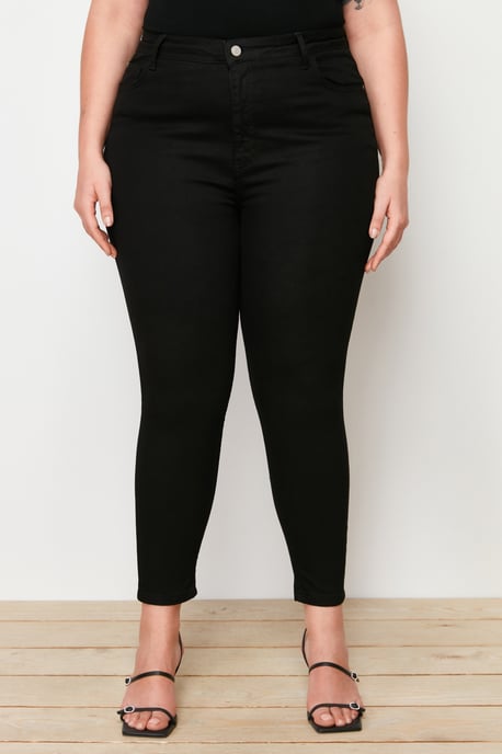Trendyol Curve Dam Svart Enfärgad Skinny Hög midja Plus size Jeans - Image 3