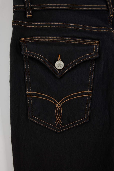 Trendyol Curve Dam Svart Enfärgad Skinny Normal midja Stora storlekar Jeans - Image 2