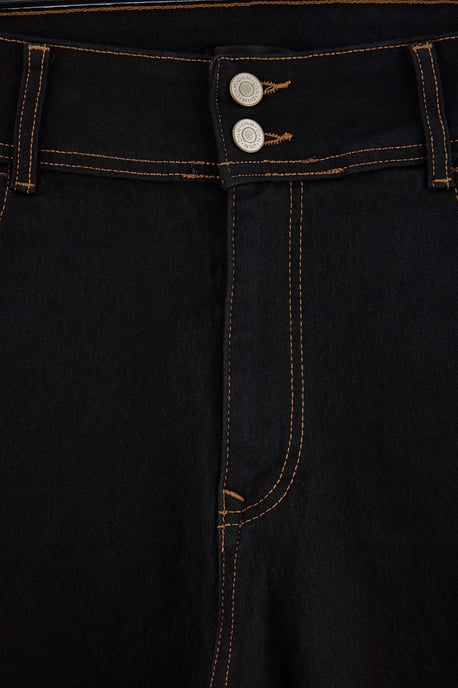 Trendyol Curve Dam Svart Enfärgad Skinny Normal midja Stora storlekar Jeans - Image 4