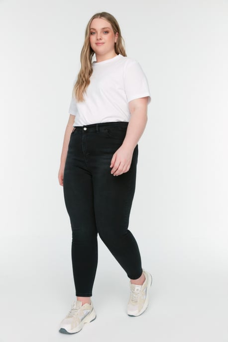 Trendyol Curve Dam Svart Enfärgad Skinny Hög midja Plus size Jeans - Image 2