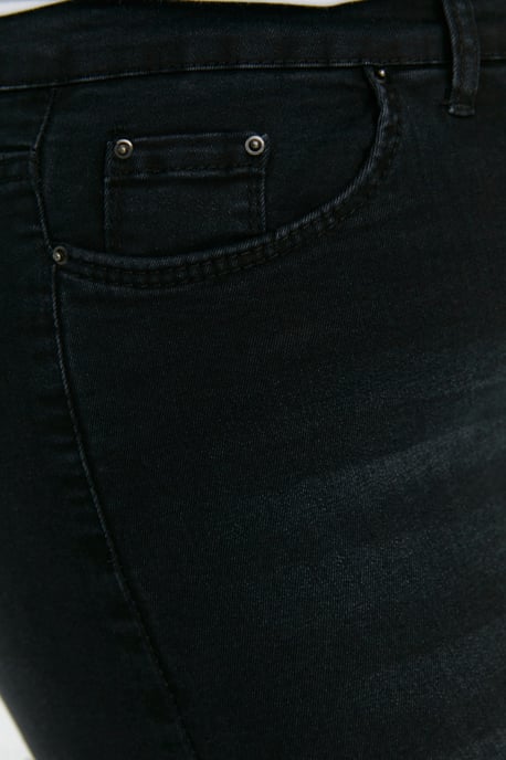 Trendyol Curve Dam Svart Enfärgad Skinny Hög midja Plus size Jeans - Image 3