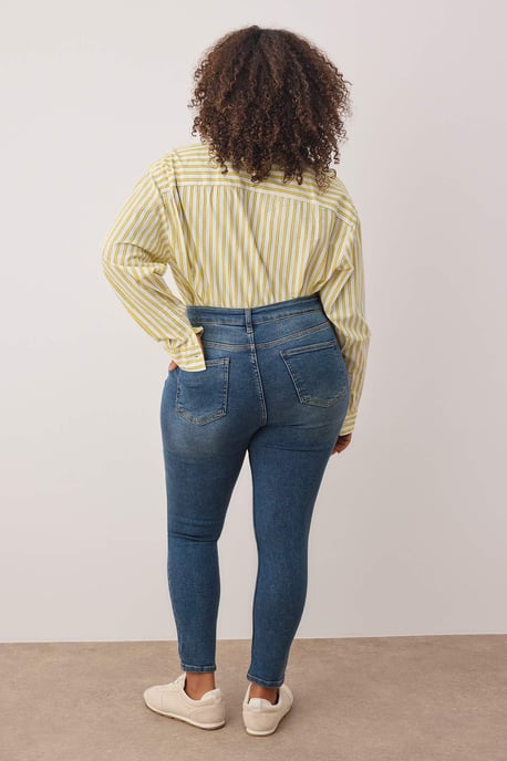 Trendyol Curve Dam Mörkblå Enfärgad Skinny Hög midja Plus size Jeans - Image 3