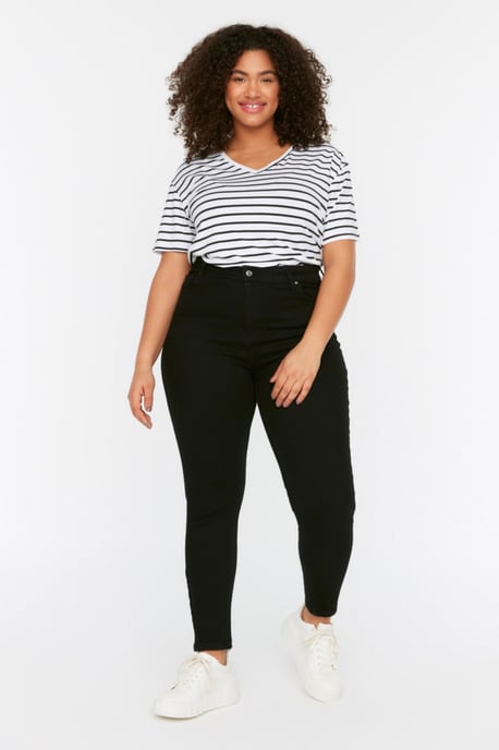 Trendyol Curve Dam Svart Enfärgad Skinny Hög midja Plus size Jeans - Image 6