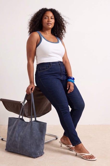 Trendyol Curve Dam Mörkblå Enfärgad Skinny Hög midja Plus size Jeans - Image 6