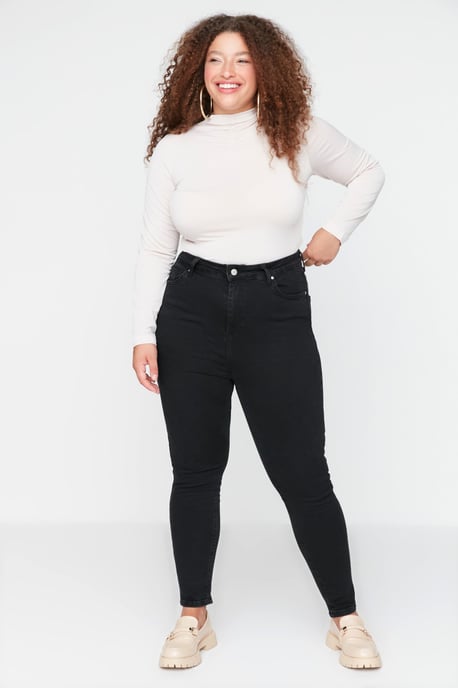 Trendyol Curve Dam Svart Enfärgad Skinny Hög midja Plus size Jeans - Image 6