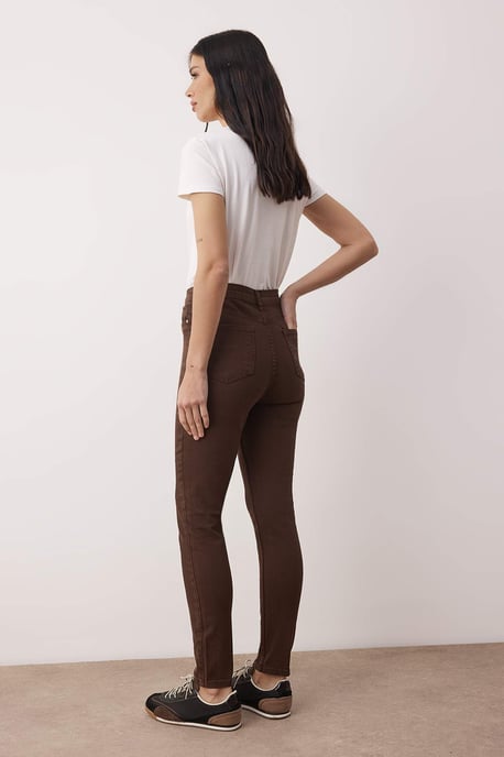 TRENDYOLMİLLA Dames Bruin Effen Skinny Hoge taille Jeans - Image 3