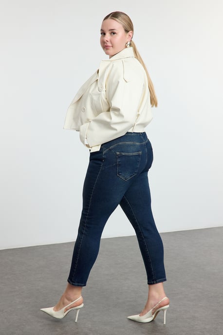 Trendyol Curve Dam Mörkblå Enfärgad Skinny Hög midja Plus size Jeans - Image 2