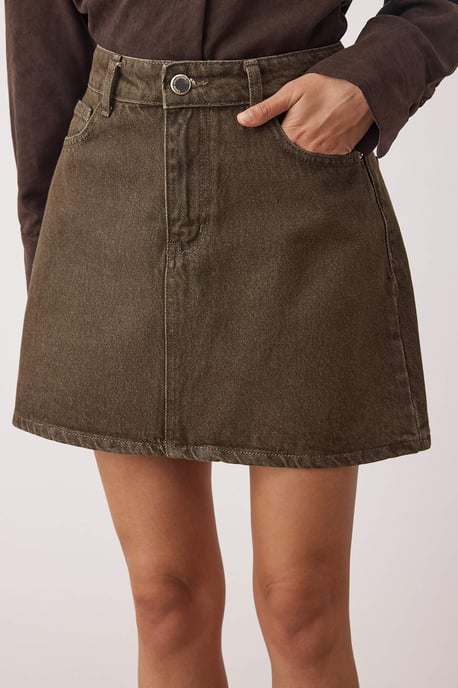 TRENDYOLMİLLA Women's Khaki Plain Short / Mini Pencil skirt Pencil skirt Skirts - Image 3