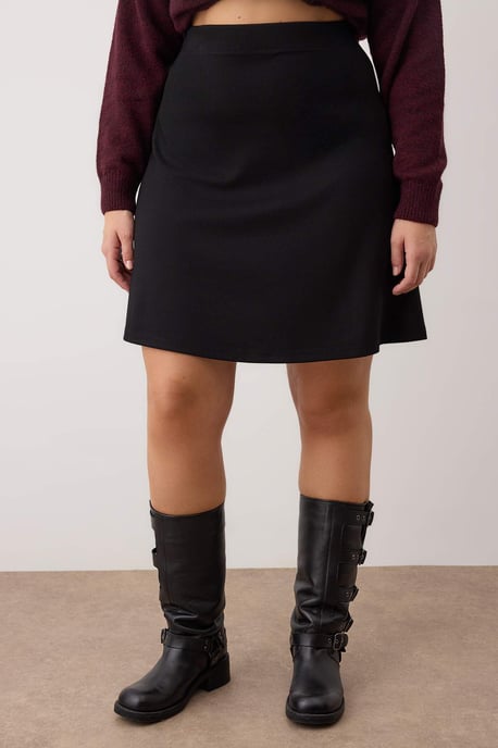Trendyol Curve Dam Svart Enfärgad Kort / Mini Skater Plus size Kjolar - Image 4