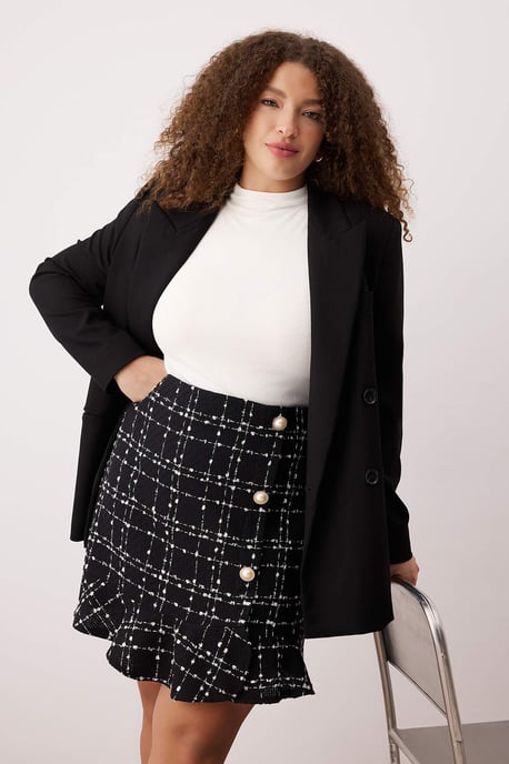 Trendyol Curve Dam Svart Randig Kort / Mini Plus size Kjolar - Image 6