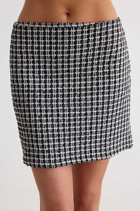 TRENDYOLMİLLA Women's Plaid Short / Mini A-line Skirts - Image 2