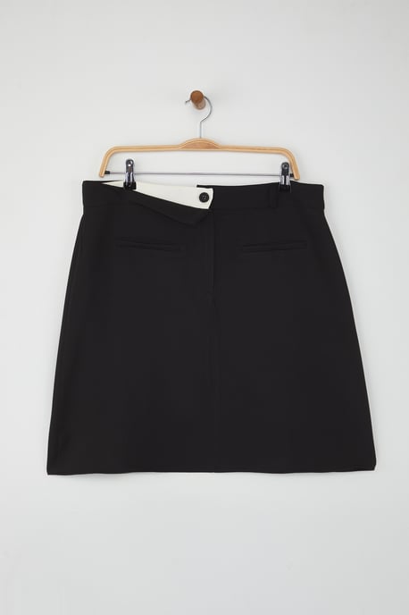 Trendyol Curve Dam Svart Enfärgad Kort / Mini Plus size Kjolar - Image 4