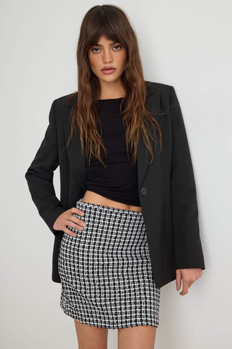 TRENDYOLMİLLA Women's Plaid Short / Mini A-line Skirts - Image 4