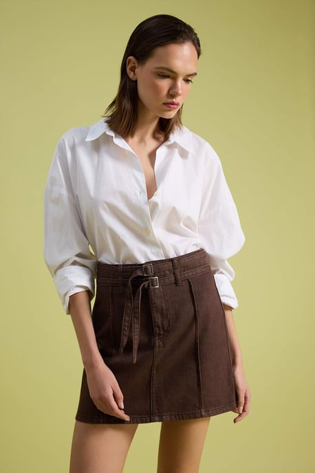 TRENDYOLMİLLA Dames Bruin Effen Kort / Mini Rokken - Image 1