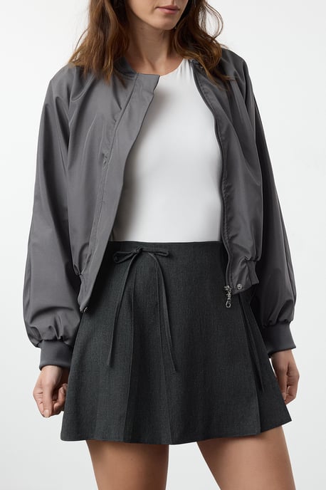 TRENDYOLMİLLA Women's Gray Plain Short / Mini A-line A-line Skirts - Image 4