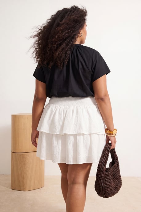 Trendyol Curve Dam Vit Blommig Kort / Mini Plus size Kjolar - Image 2
