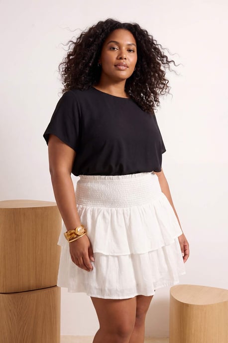 Trendyol Curve Dam Vit Blommig Kort / Mini Plus size Kjolar - Image 6