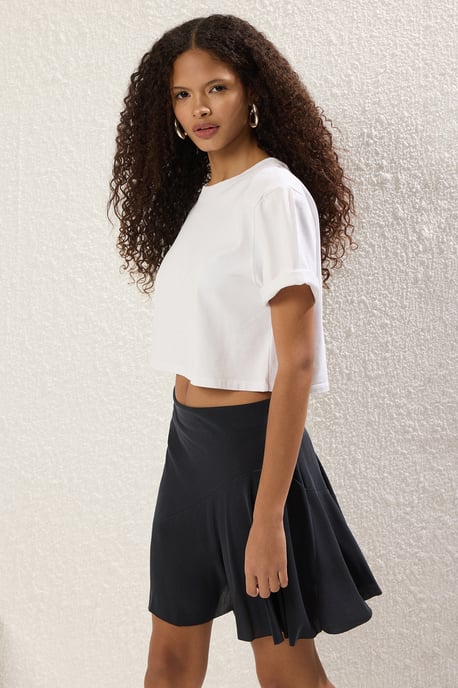 TRENDYOLMİLLA Dames Grijs Effen Kort / Mini Asymmetrisch Skater Rokken - Image 4