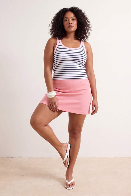 Trendyol Curve Dam Rosa Enfärgad Kort / Mini Plus size Kjolar - Image 2
